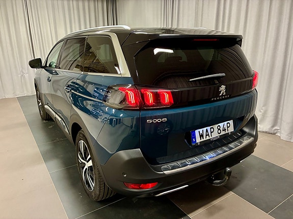 Peugeot 5008 3 of 16