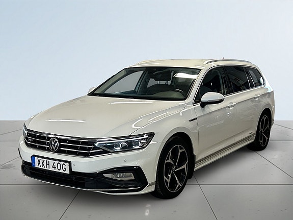 Volkswagen Passat 16 of 24