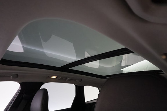 Volvo XC60 14 of 20