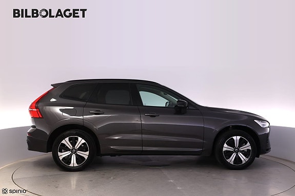 Volvo XC60 2 of 20