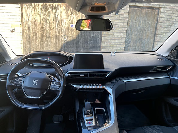 Peugeot 5008 5 of 6
