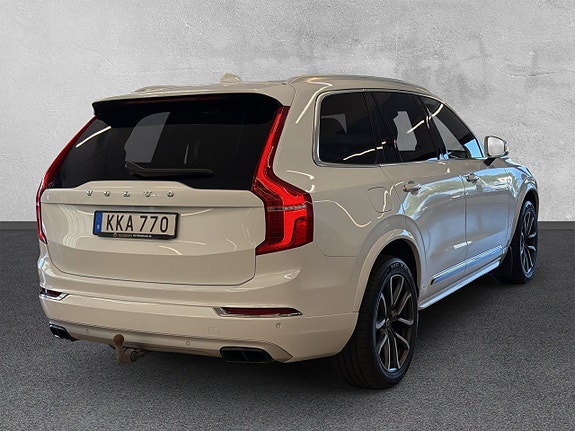 Volvo XC90 5 of 27