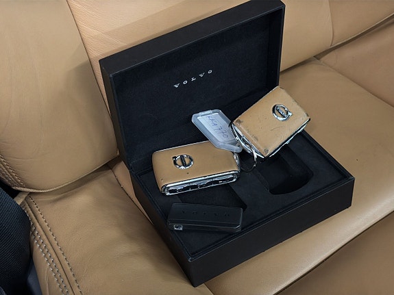 Volvo XC90 27 of 27