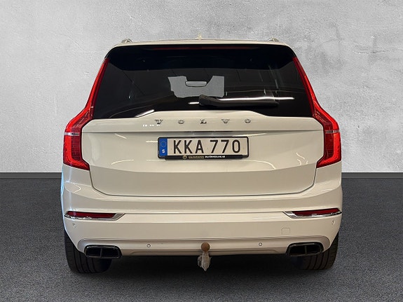 Volvo XC90 4 of 27