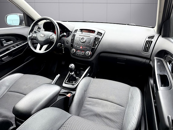 Kia Ceed 13 of 15