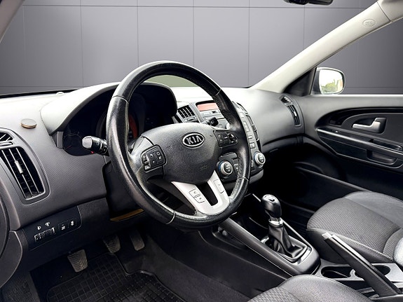 Kia Ceed 11 of 15