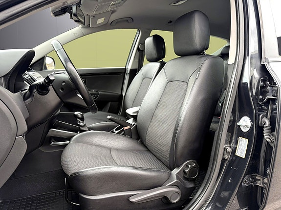 Kia Ceed 12 of 15