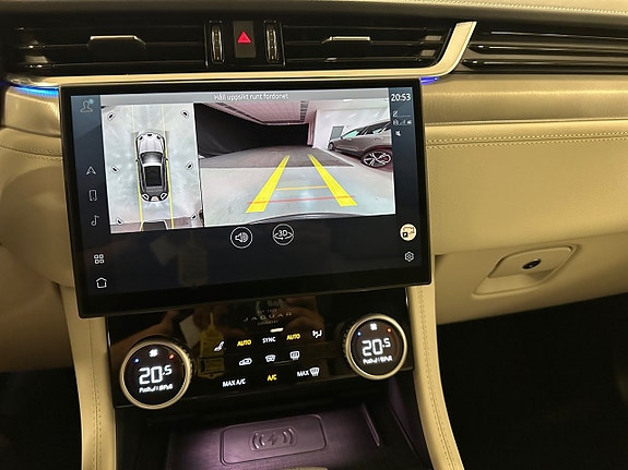 Jaguar F-PACE 11 of 15