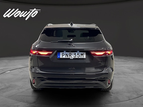 Jaguar F-PACE 6 of 15
