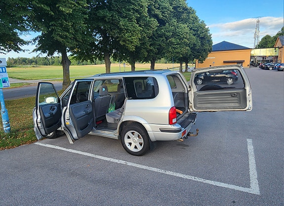 Suzuki Grand Vitara 5 of 9