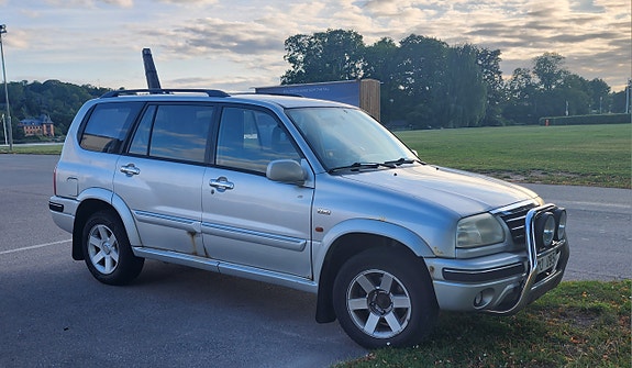 Suzuki Grand Vitara 6 of 9