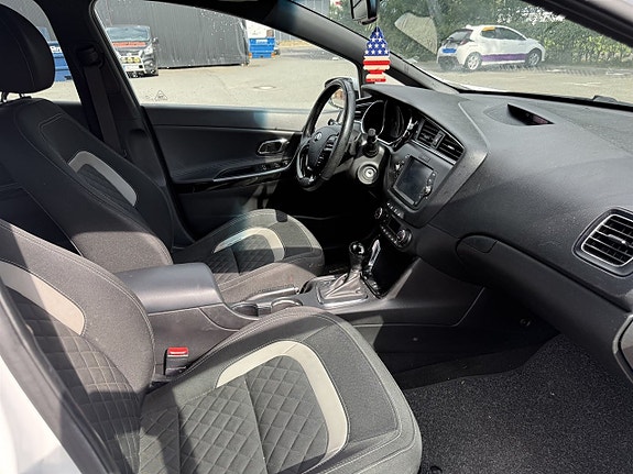 Kia Ceed 12 of 13