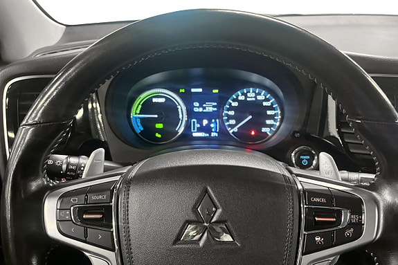 Mitsubishi Outlander 12 of 26