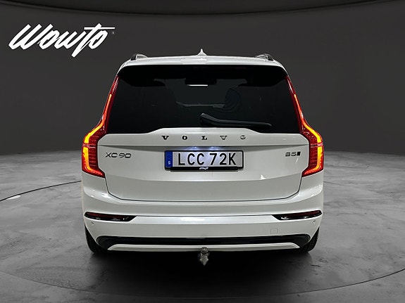 Volvo XC90 6 of 17