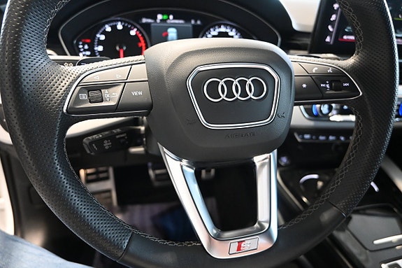 Audi A4 18 of 27