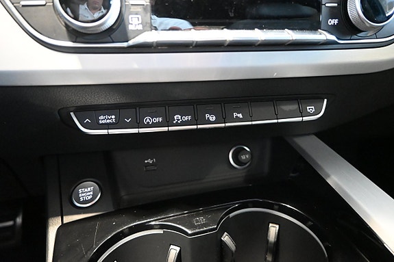 Audi A4 24 of 27