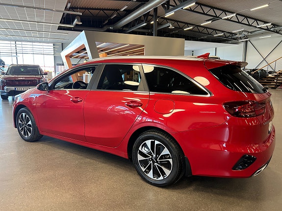 Kia Ceed 12 of 17
