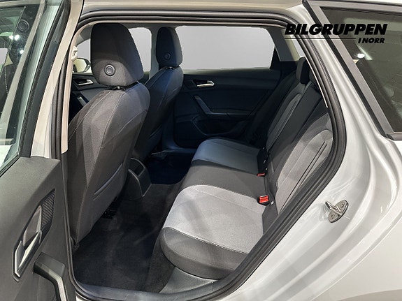 Seat Leon 9 of 16