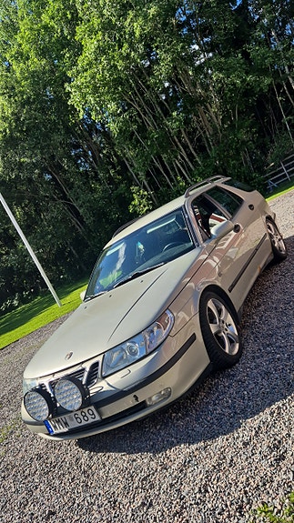 Saab 9-5 2 of 4