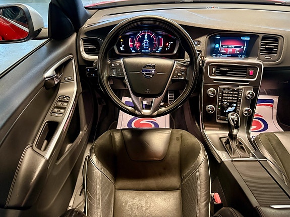 Volvo V60 10 of 19