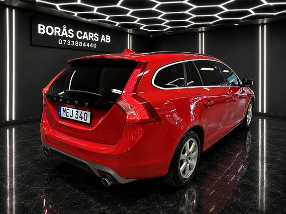 Volvo V60 3 of 19