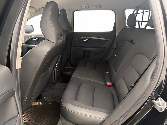 Volvo XC70 17 of 27