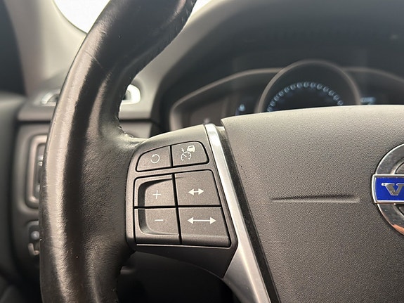 Volvo XC70 26 of 27