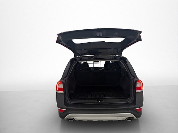 Volvo XC70 18 of 27