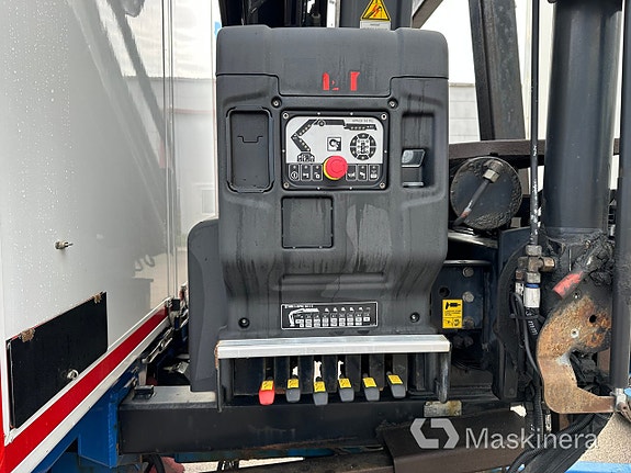 Visirbil med kran Scania R450LB6X2*4HNB 25 of 27