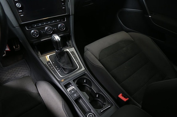 Volkswagen Golf Alltrack 18 of 30