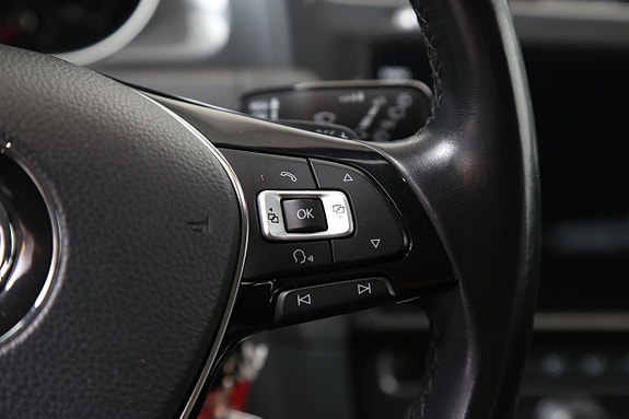 Volkswagen Golf Alltrack 16 of 30