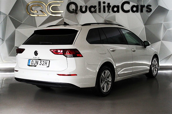 Volkswagen Golf VIII 4 of 24
