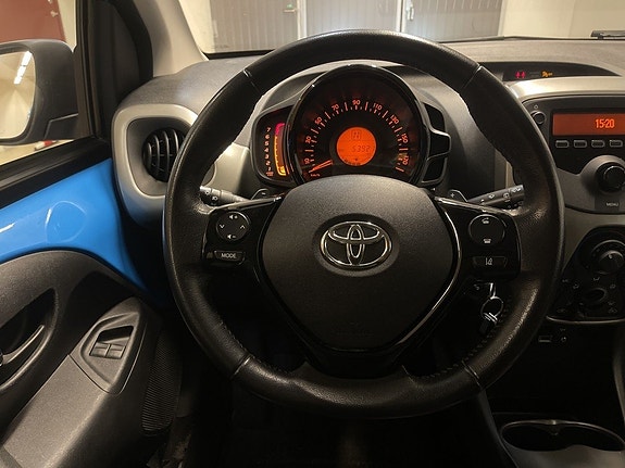 Toyota Aygo 11 of 24