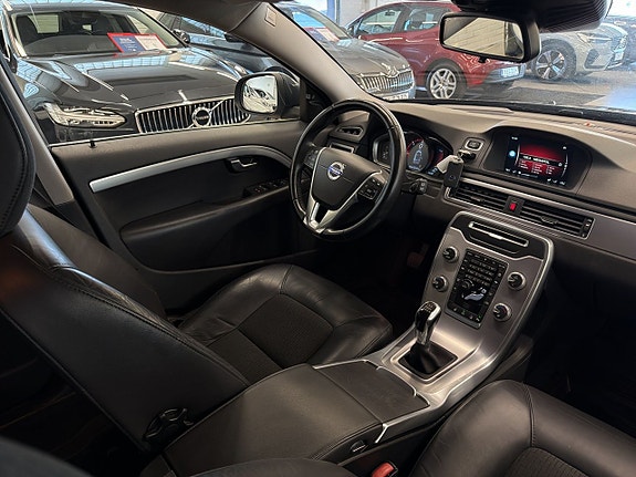 Volvo V70 20 of 27