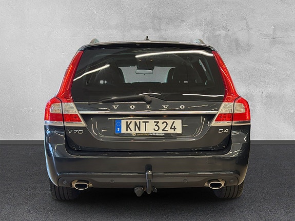 Volvo V70 4 of 27