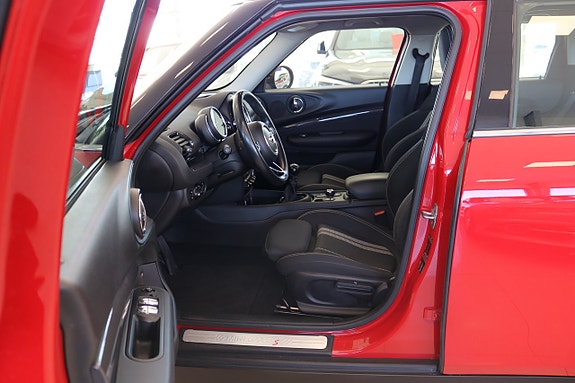 MINI Clubman Cooper S 10 of 21