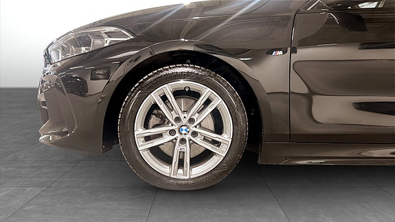 BMW 118i 9 of 9