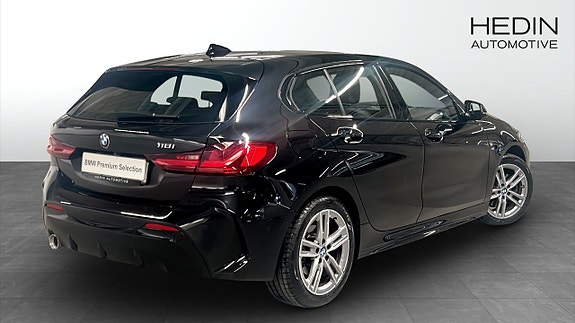 BMW 118i 2 of 9