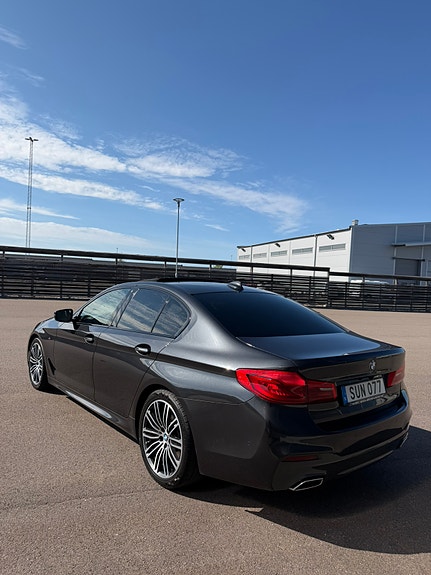 BMW 530d 4 of 15