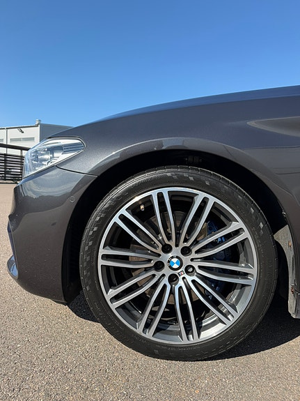 BMW 530d 8 of 15