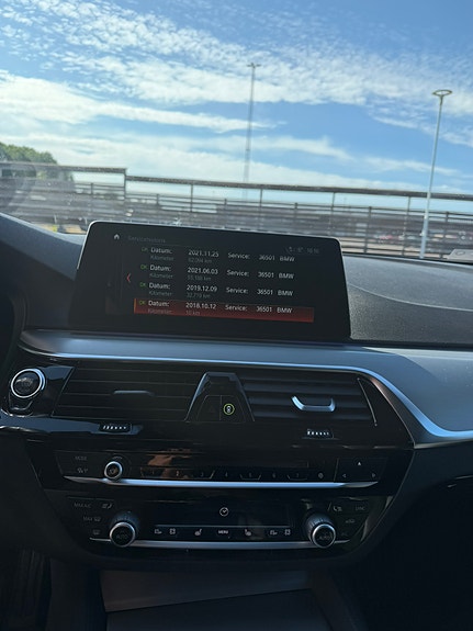 BMW 530d 14 of 15
