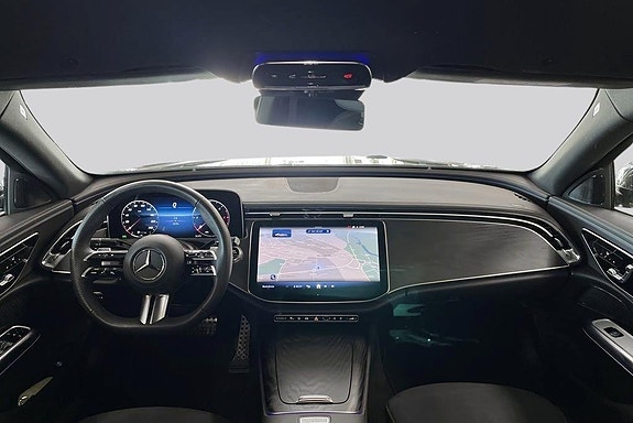 Mercedes-Benz E220 d 7 of 18