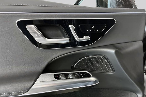 Mercedes-Benz E220 d 16 of 19