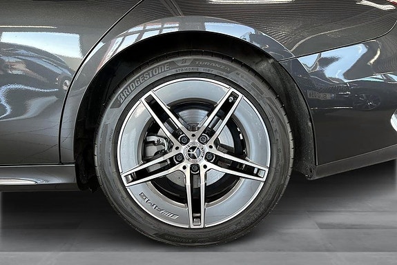 Mercedes-Benz E220 d 18 of 18