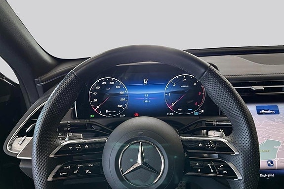 Mercedes-Benz E220 d 10 of 18