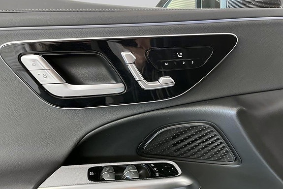 Mercedes-Benz E220 d 15 of 18