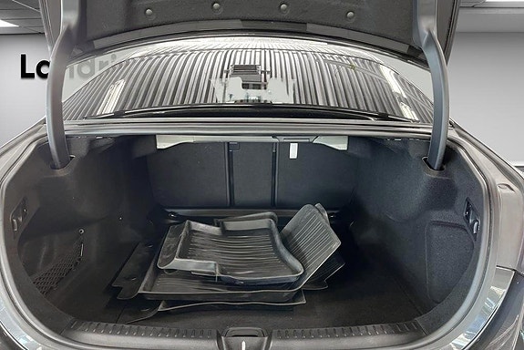 Mercedes-Benz E220 d 14 of 18