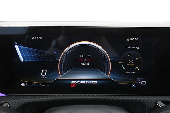 Mercedes-Benz CLA45 20 of 30