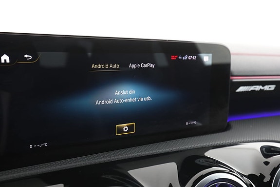 Mercedes-Benz CLA45 23 of 30