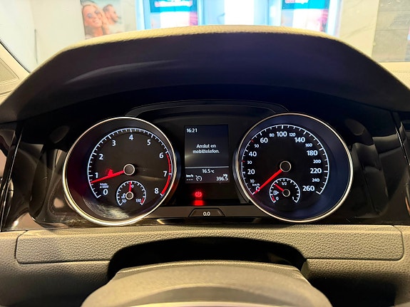 Volkswagen Golf VII 11 of 29